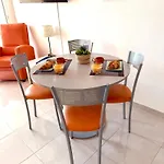 Appartamento Spacious In Benalbeach With Sea Views