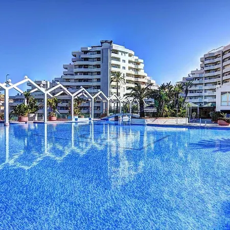 Spacious In Benalbeach With Sea Views