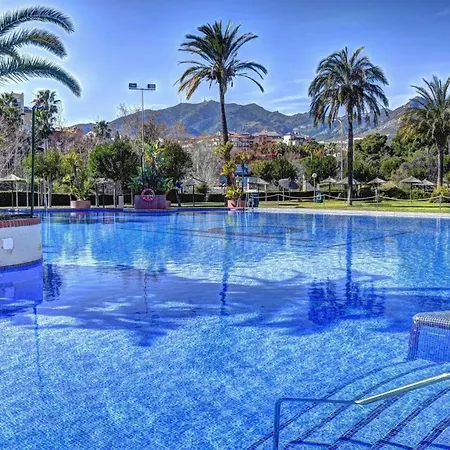 Spacious In Benalbeach With Sea Views
