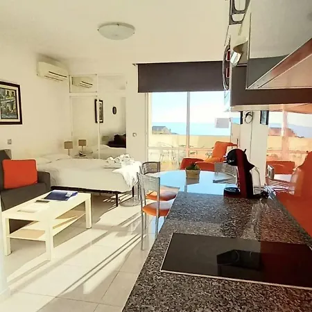 Apartment Spacious In Benalbeach With Sea Views *