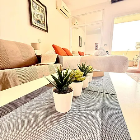 Spacious In Benalbeach With Sea Views * Benalmádena